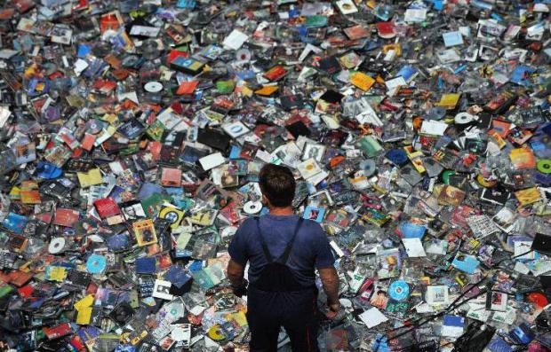 pile-of-dvds-2
